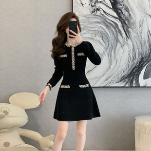 法式小香风重工黑色镶钻亮片圆领长袖针织连衣裙女秋冬收腰千金风