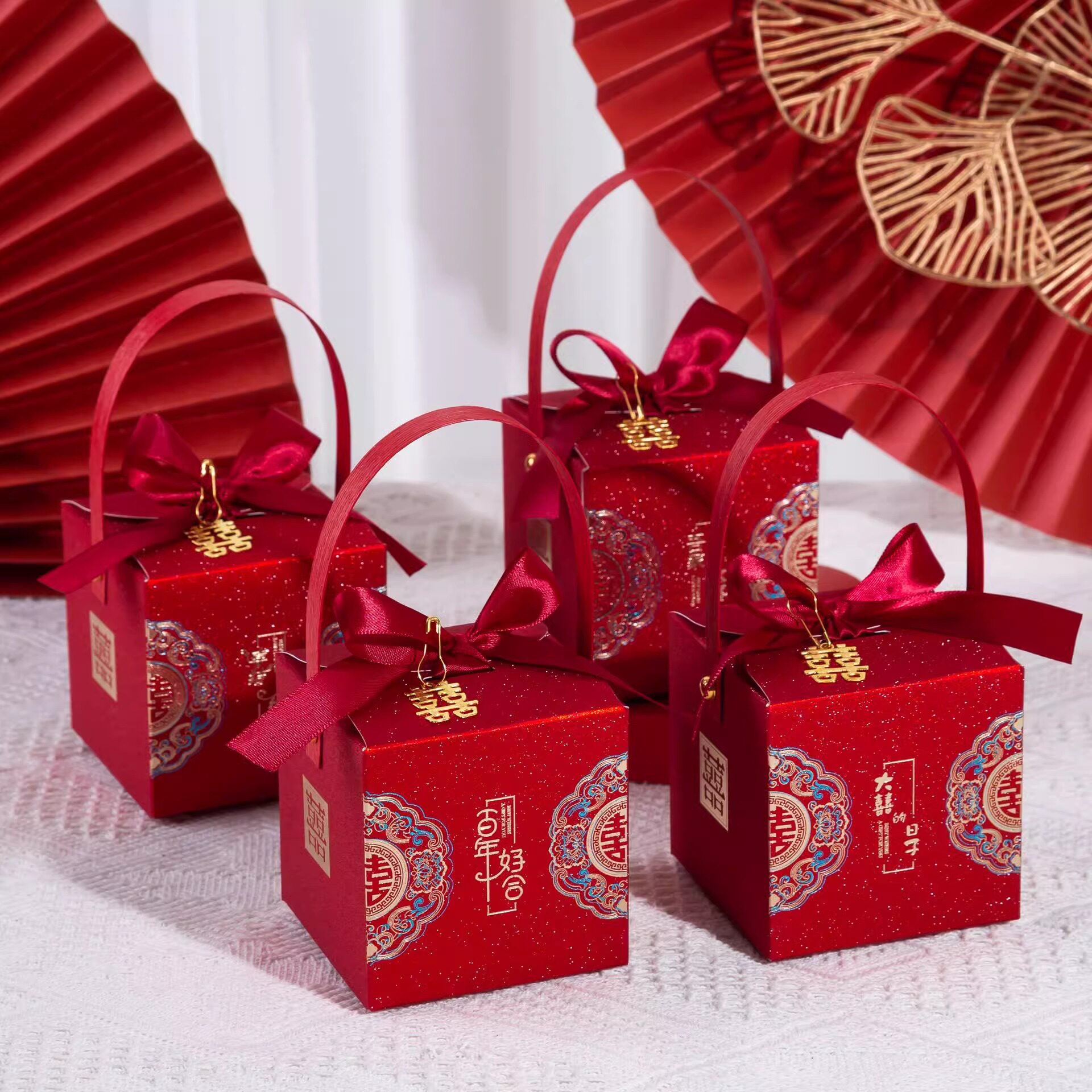 新款结婚喜糖盒子百年好合糖果盒子中国宫廷风喜庆空礼盒带手提