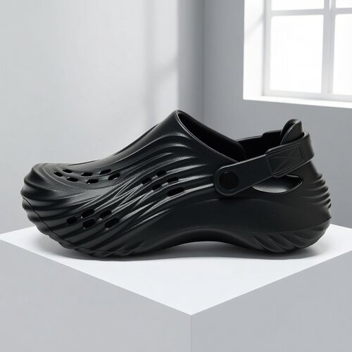 夏季防滑包头踩屎感厚底洞洞鞋