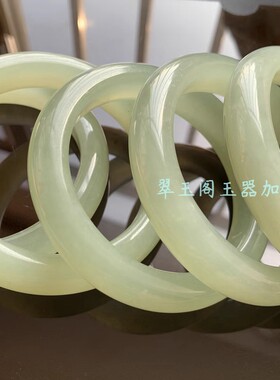 【特价】 F54天然岫玉赛和田湖水绿晴水手镯女款一物一图