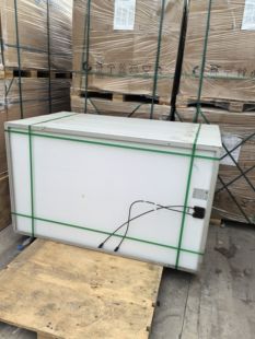 处理二手电站拆卸板组件265W450W550W太阳能光伏发电板电瓶车通用