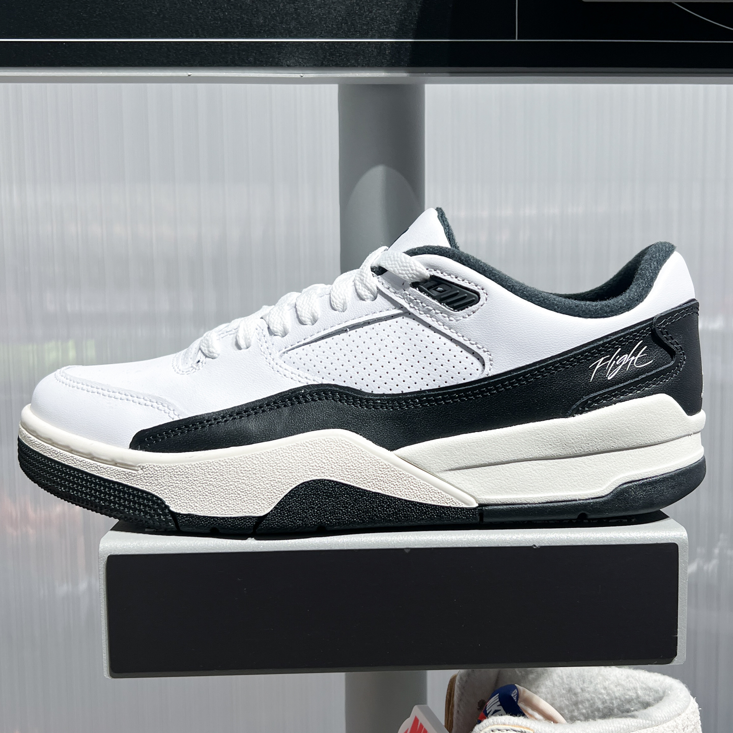 NIKE耐克男鞋2025秋款JORDAN FLIGHT COURT运动篮球鞋HF3255-112