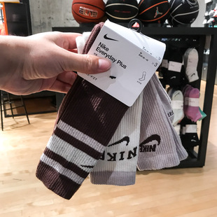 911 DX7665 Nike耐克2024春款 男女袜透气舒适跑步短筒运动袜三双装