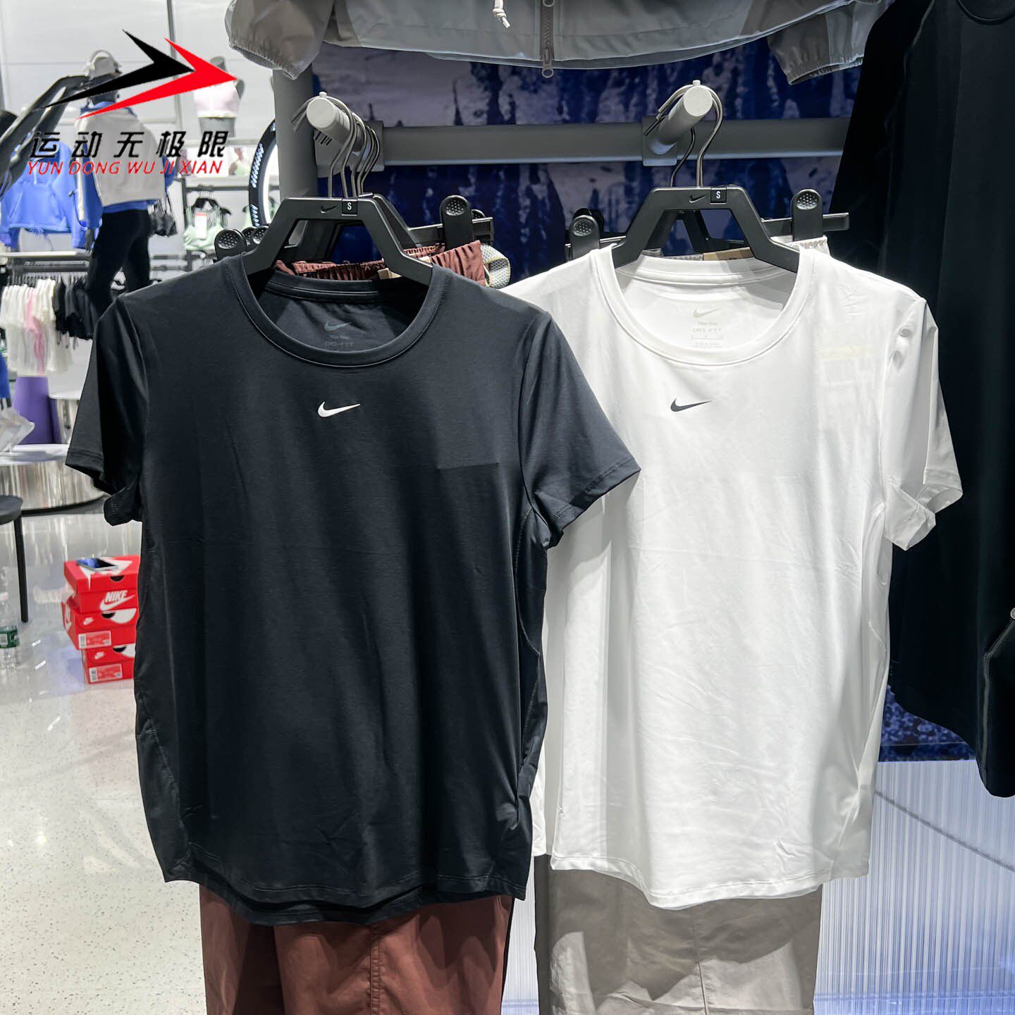 NIKE耐克女装2026夏新款运动速干透气训练短袖T恤 FN2799-013-101