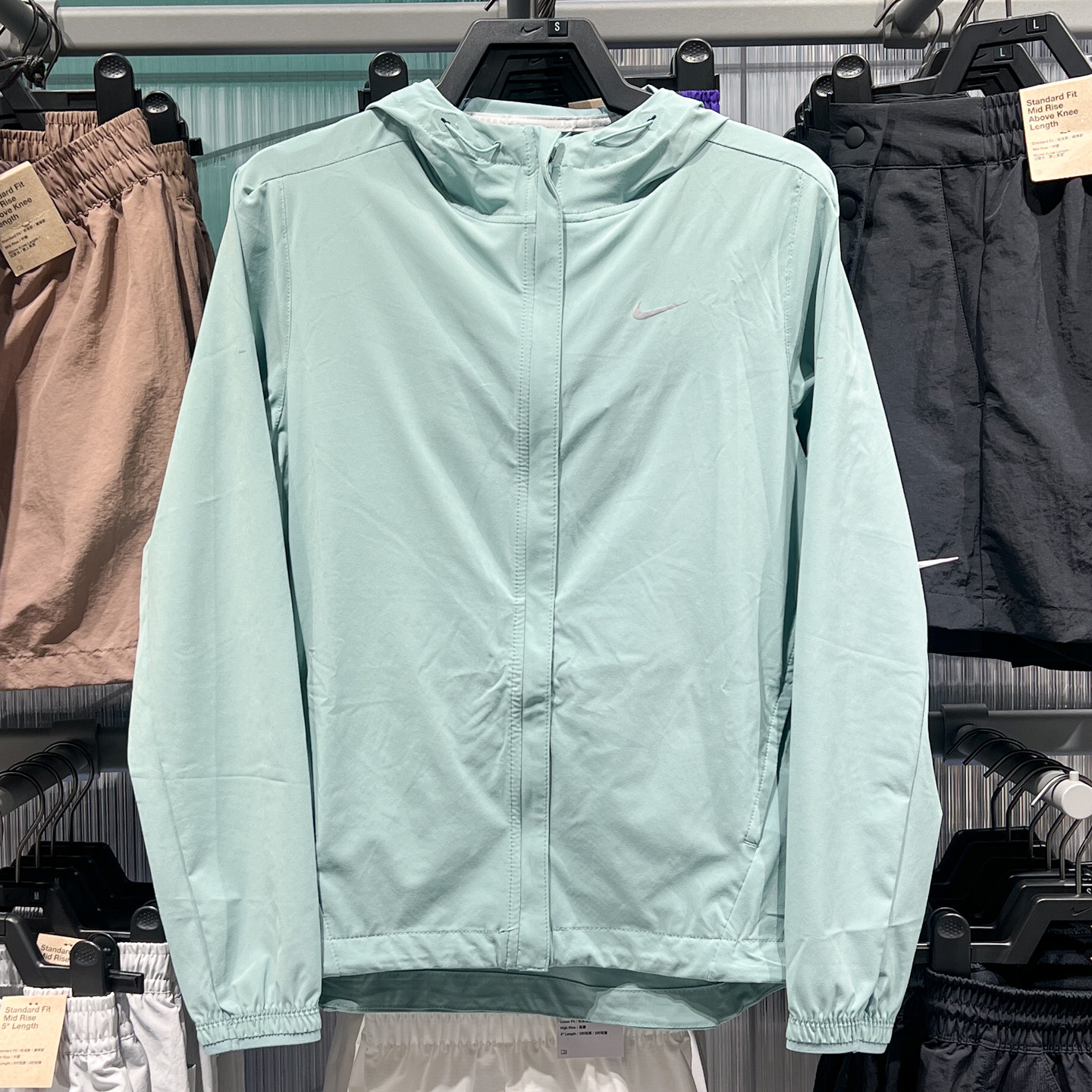 Nike耐克女装2025秋款防风衣连帽跑步运动休闲夹克外套HQ0651-017