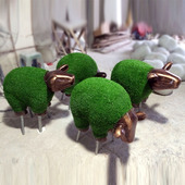 玻璃钢户外园林小品仿铜贴仿真绿植草皮抽象羊牛摆件景观装 饰雕塑