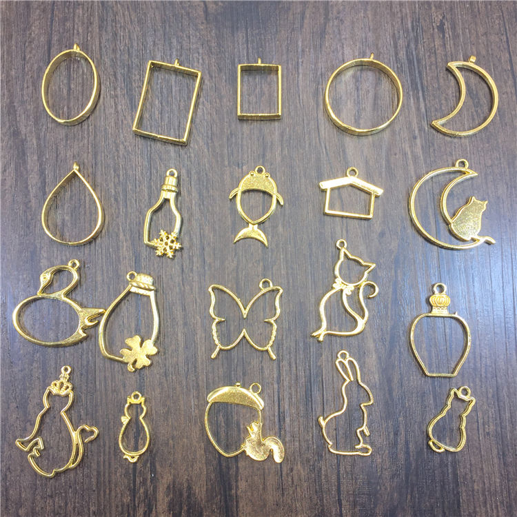 镂空金属框项链uv胶