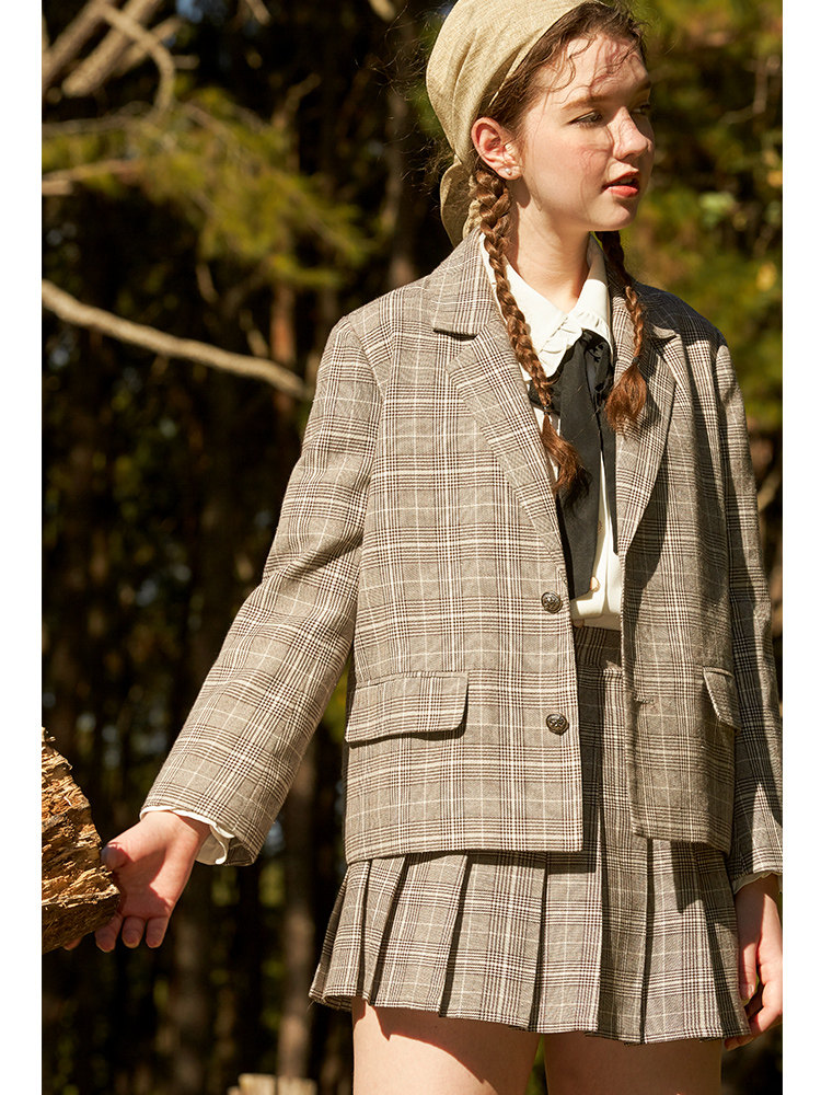 linjou Lingjiu 2021 female autumn Korean version retro college plaid net red small suit pleated skirt jacket clothing