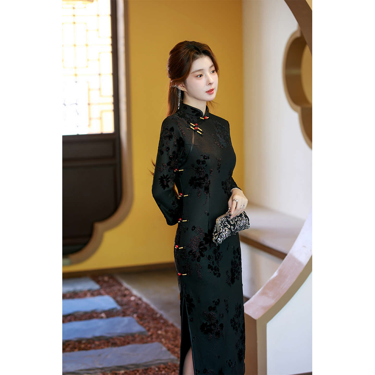 新中式黑色长袖改良旗袍