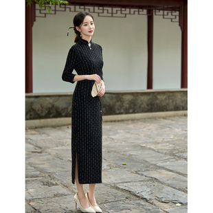 黑色长袖秋冬可以上班穿的旗袍2025新款改良绝美新中式妈妈连衣裙