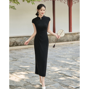 黑色新中式秋冬可以上班穿的旗袍2025新款改良绝美妈妈连衣裙