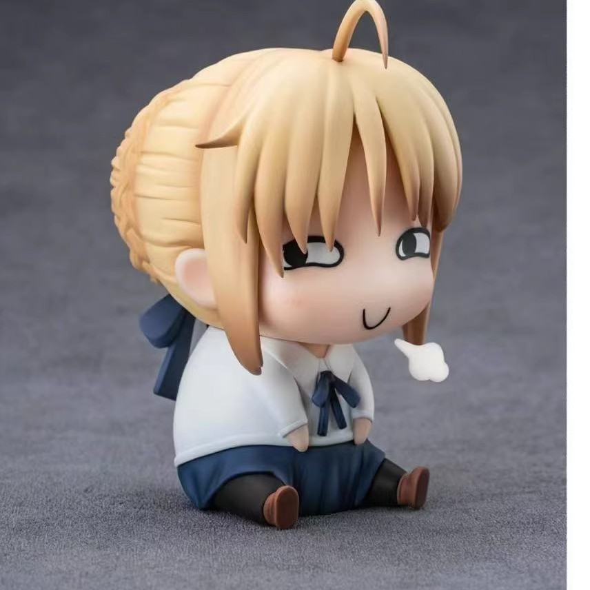 阿尔托莉雅坐姿手办模型车载摆件