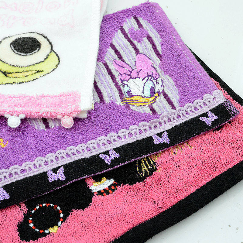 【欧亚】出口日本迪s尼全纯棉卡通纱布柔软可爱方巾汗巾满件包邮