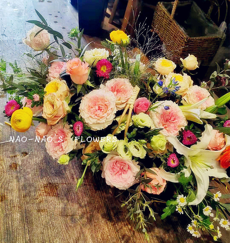 丹东母亲节生日玫瑰百合花篮同城鲜花速递东港凤城宽甸实体订花店