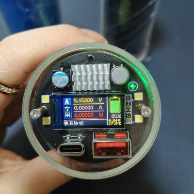 极创工坊4680 46950 46120彩屏大容量ups22.5W快充LED电源