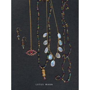 七脉.新年宝石守护系列 红宝石眼.月光石海月银镀金项链.耳环