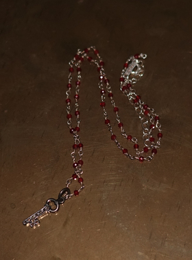 迷你钥匙. 天然香槟钻石镶925银红玉髓珠链项链