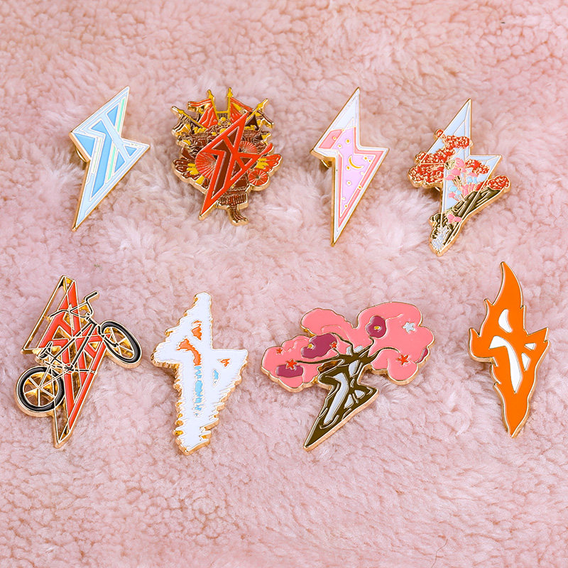 r1se周边金属徽章胸针闪电章子炸裂狂想曲专辑角儿无大小出道夜章