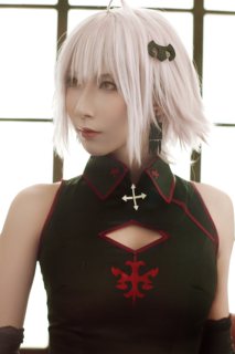 【翼方阁】暂不接！FateGO黑贞德/圣女白贞德 旗袍cosplay服女