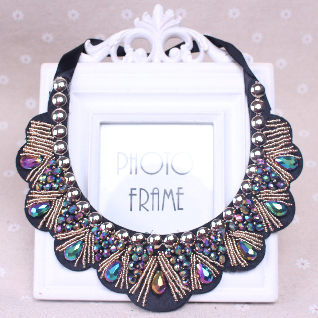 2019 NEW KOREAN JEWELRY COLORFUL BEADS GORGEOUS AND VERSATILE LADY FAKE COLLAR SHORT COLLAR