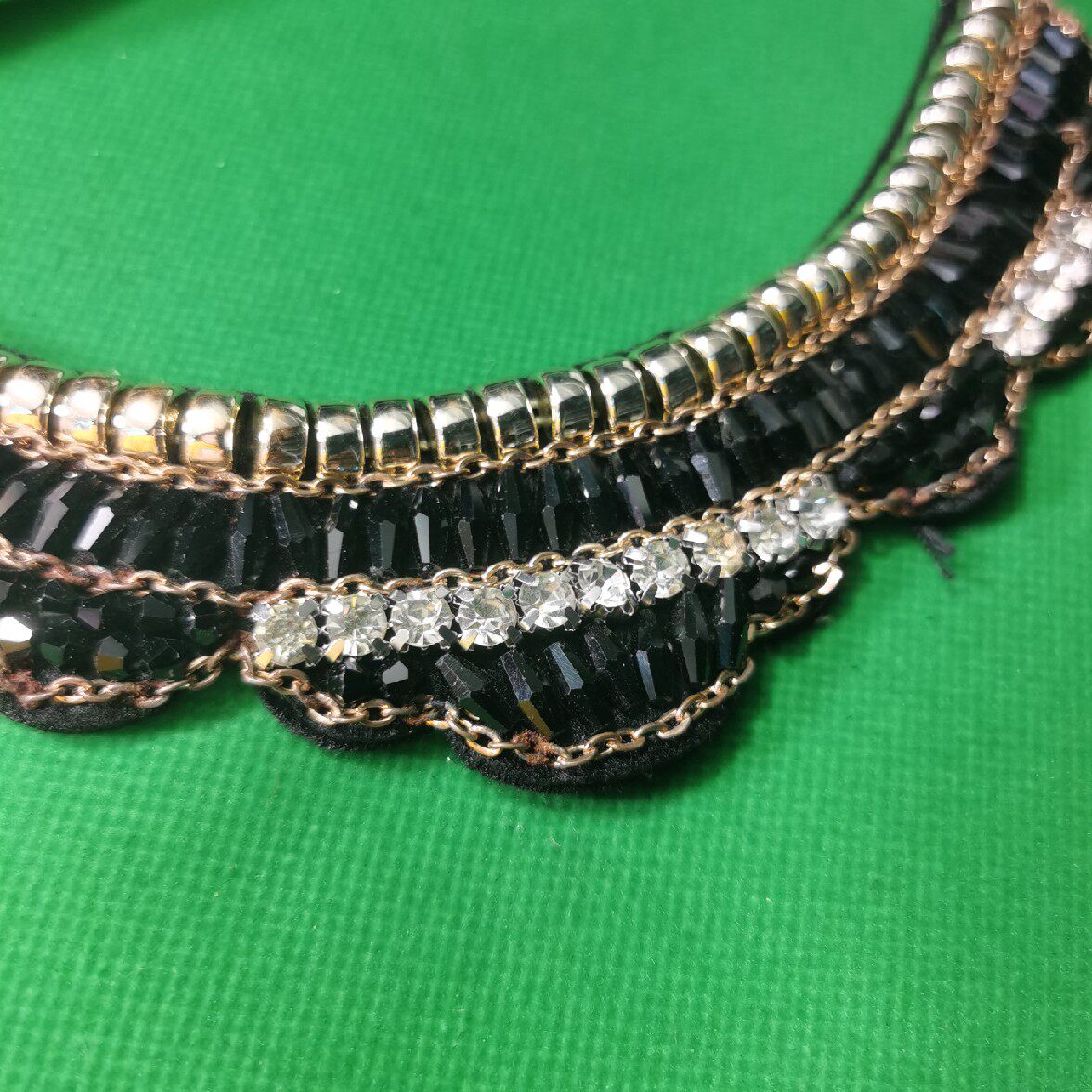 2019 NEW KOREAN VERSION OF THE KOREAN VERSION OF THE HAND-SEWN FALSE COLLAR MOON CRYSTAL FAKE COLLAR FAKE COLLAR DECORATIVE NECKLACE