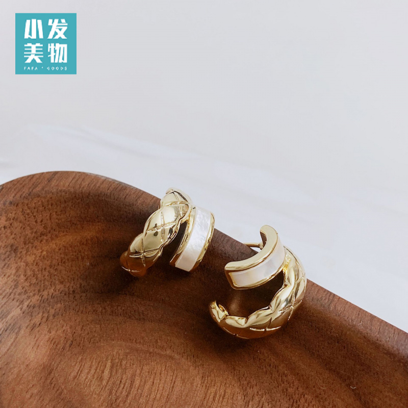 天然贝壳菱纹耳钉s925银针简