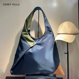 通勤托特包女2026新款轻便腋下布包包小众设计大容量女士单肩挎包