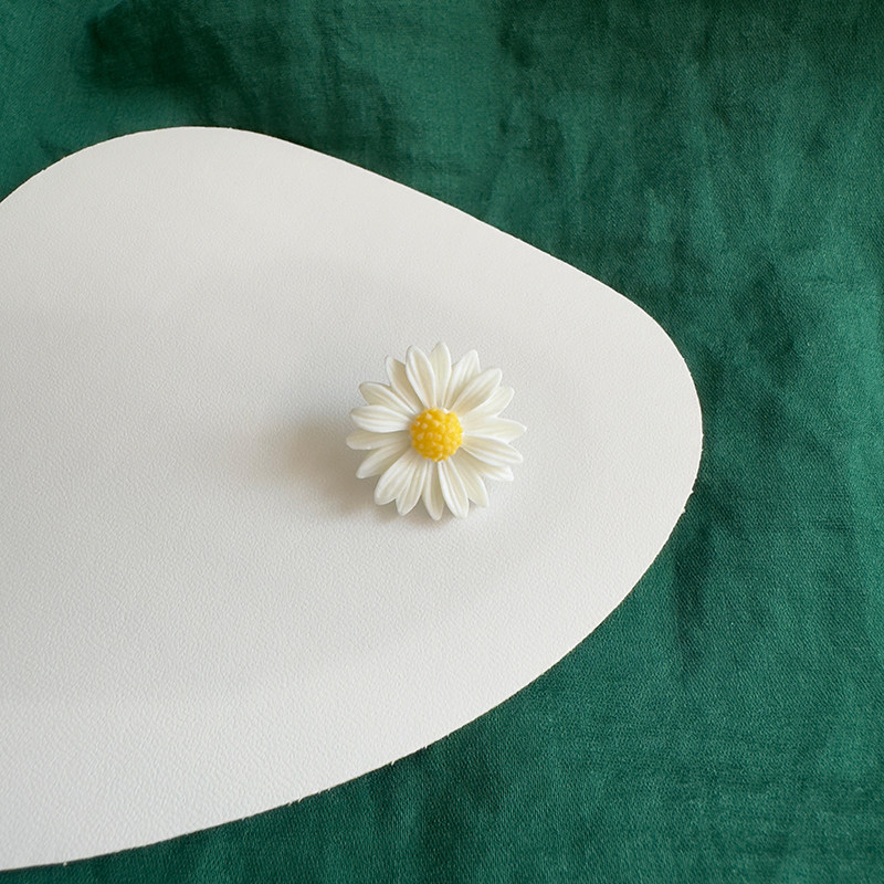 好一朵美丽的小雏菊胸针！ins风简约无痕强力磁吸扣学生男女配饰