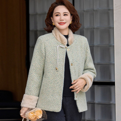 小个子妈妈冬装水貂绒外套女2025新款中老年加绒加厚毛呢大衣短款