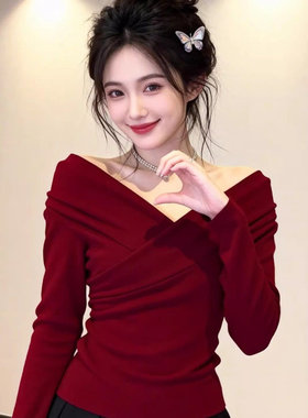 法式甜辣妹红色露肩V领长袖T恤打底衫女春秋冬季修身显瘦大码上衣