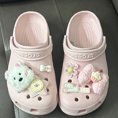 毛绒奶呼呼粉色小狗洞洞鞋鞋花格子星星蝴蝶结花朵鞋扣配饰配件