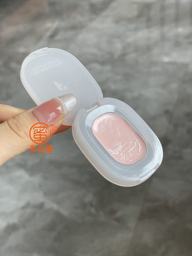 美妆圈醉大的作弊神器应该是高光