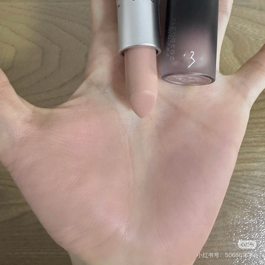 病态病娇请假晕倒燕麦裸 低保和欧美妆打底裸色口红唇膏哑光冷门