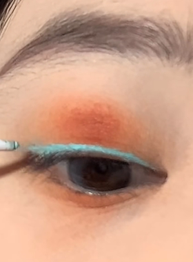 落日橘子海眼妆也太适合海边度假了  天蓝色海盐薄荷蓝绿眼线胶笔