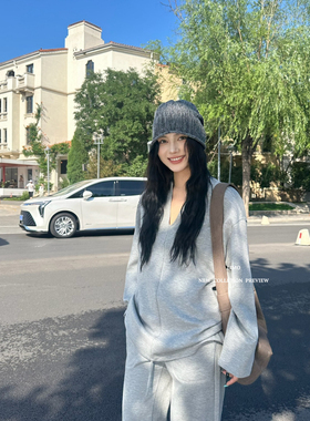 LIMO-2025早秋新款兰精天丝简约V领宽松套头卫衣5810