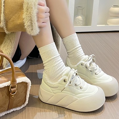 厚底加绒保暖小白鞋女款2025冬季新款百搭加厚大棉鞋休闲面包板鞋