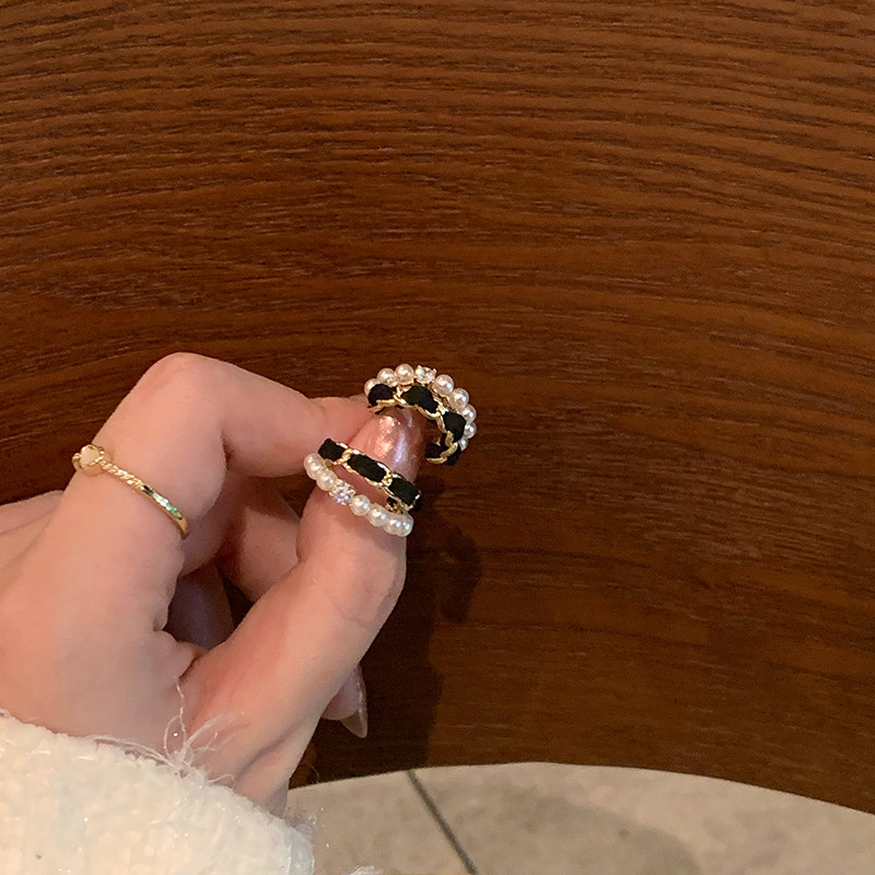 black velvet Pearl Hoop Earrings Light extravagance senior temperament personality Ear Studs A small minority Sense of design Earringsin the Accessories/Fashion Jewelry, Earring , Earring  category - from Buy2taobao.com to provide professional Taobao agent buy service