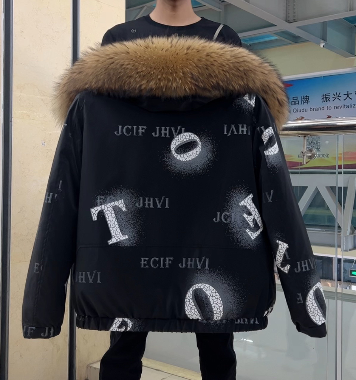 2024新款男士皮草派克服可脱卸獭兔皮毛一体短外套时尚皮草外套冬