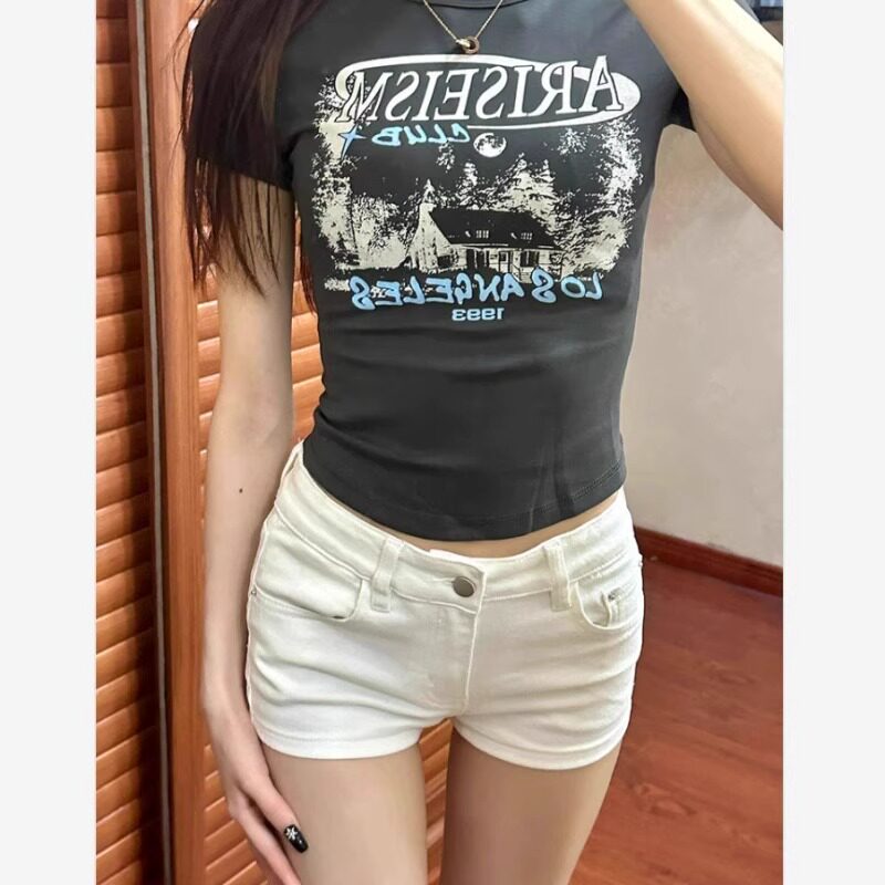 夏天白色牛仔短裤女低腰显瘦修身弹力辣妹小个子a字超短包臀热裤图片