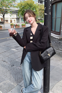 高级感港风休闲小西装外套女2025春装新款设计感气质百搭通勤西服图片
