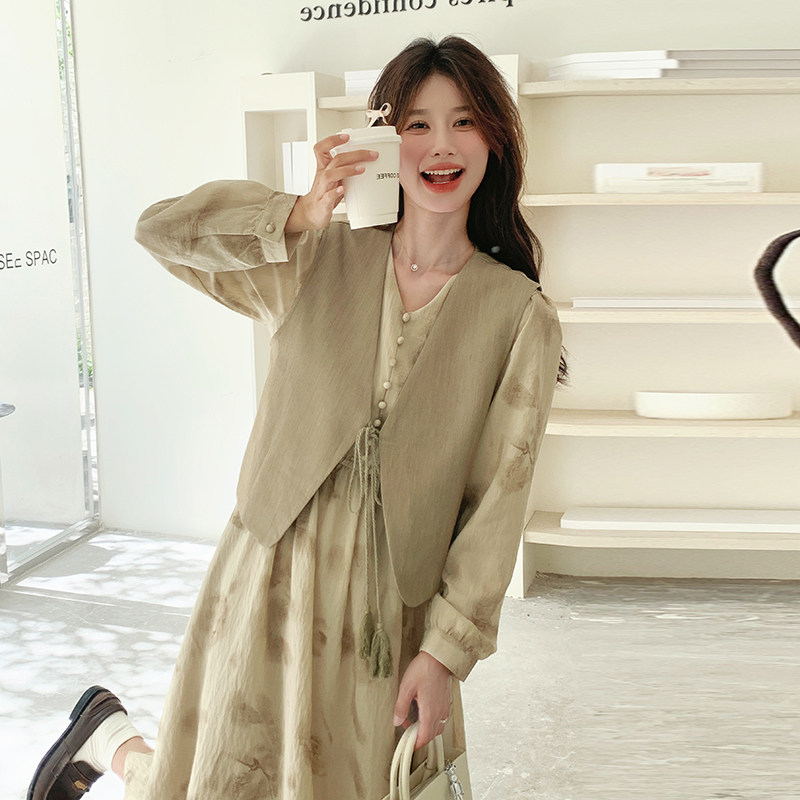 显瘦连衣裙长裙女设计感v领法式碎花2025新款春秋马甲气质,女装连衣裙,浙宝293