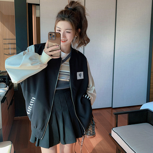 【新款】    ！撞色拼接贴标棒球服 205A-8820-P130控188图片