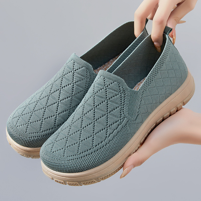 鞋子女百搭秋季新款浅口平底鞋一脚蹬老北京布鞋软底舒适妈妈鞋