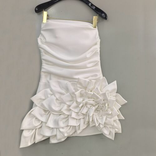 法式轻奢抹胸立体花短款礼服裙