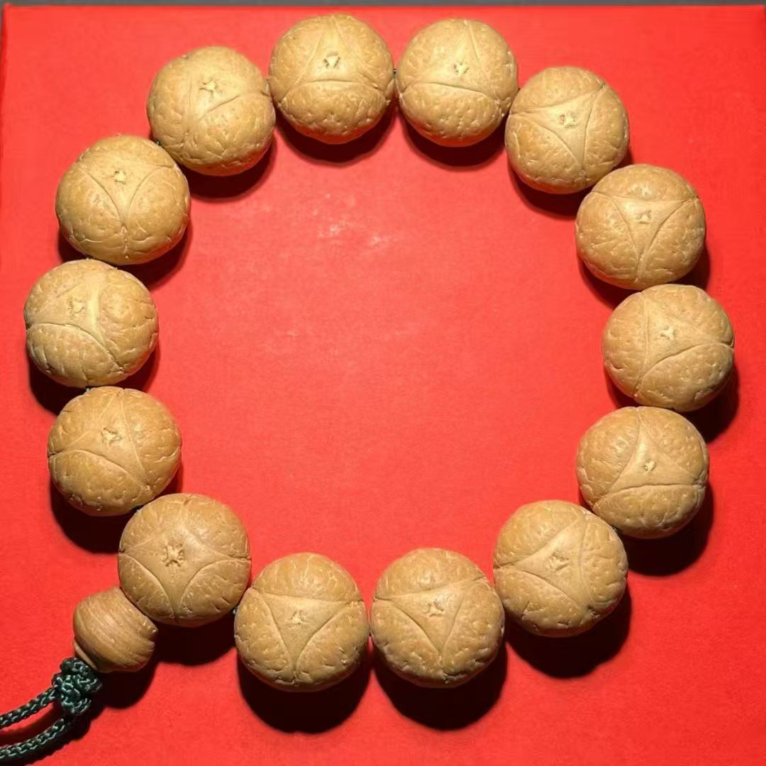 龙眼菩提子手串尼泊尔三角眼麒麟