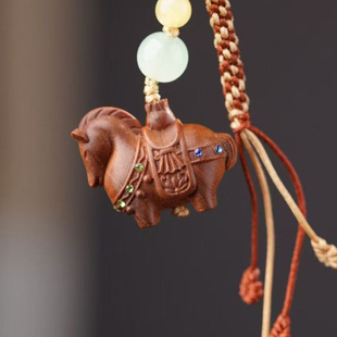 唐马木雕挂件钥匙扣老山檀香手把件古风配饰生肖马红木小马吊坠