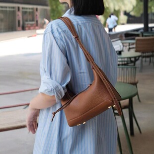 风筝包系列饭盒包小号流浪包大号法棍包单肩斜挎包饺子包腋下包女