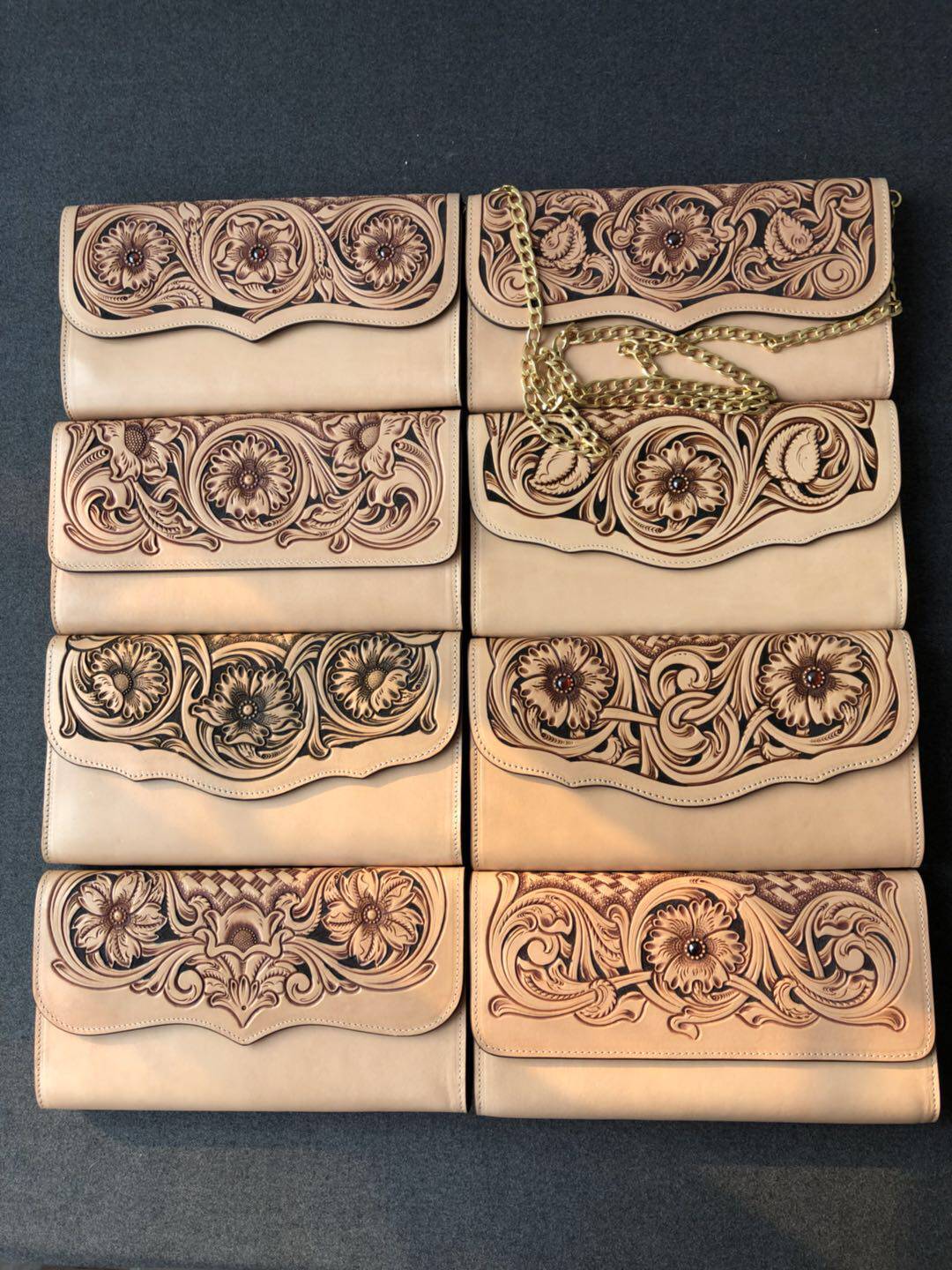 手工雕刻皮雕三折链条包 牛皮原色