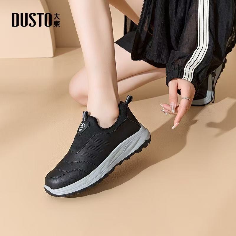 大东休闲鞋女鞋2024冬季新款休闲平底中跟一脚蹬圆头妈妈鞋