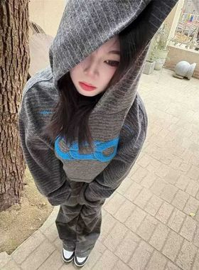 韩系INS灰色条纹刺绣字母连帽卫衣女秋冬新款加绒宽松情侣外套潮